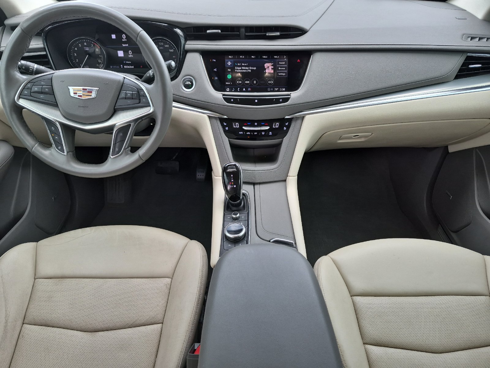 Used 2021 Cadillac XT5 Premium Luxury FWD image 12