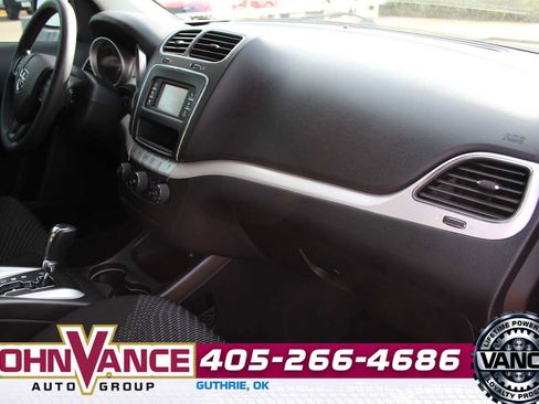 Used 2020 Dodge Journey SE w/ Blacktop Package image 14