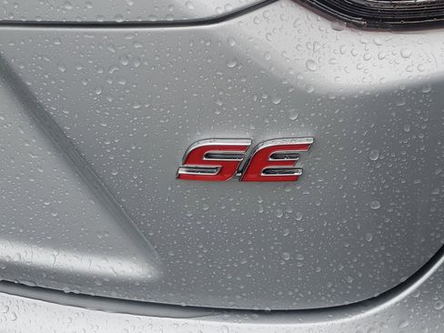 Used 2025 Toyota Corolla SE image 7