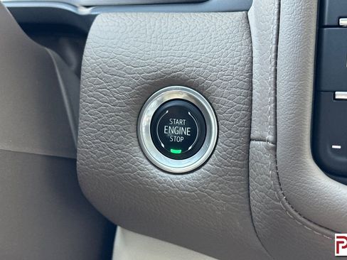 Certified 2024 GMC Yukon Denali AWD/4WD image 27