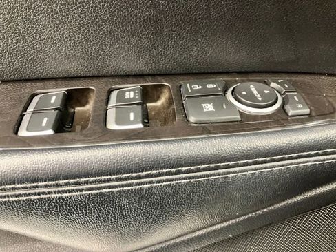 Used 2016 Kia Sorento LX image 21