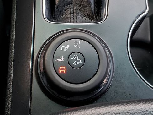 Certified 2017 Ford Explorer Sport image 25