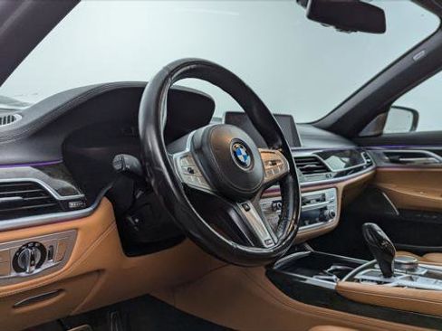 Used 2021 BMW 740i xDrive w/ Autobahn Package image 23