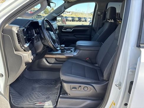 Used 2019 RAM 1500 Laramie image 12