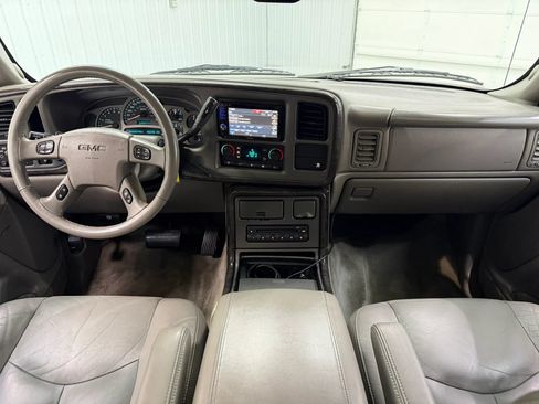 Used 2004 GMC Yukon XL Denali AWD/4WD image 13