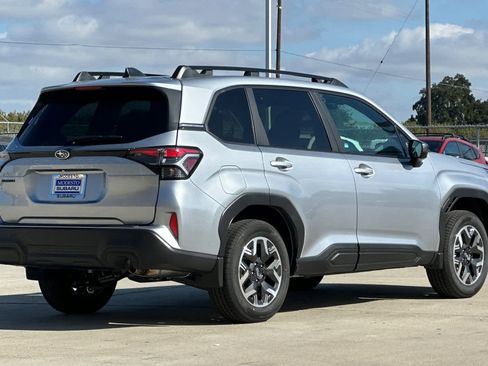 New 2026 Subaru Forester Premium w/ Base/Premium Package image 3