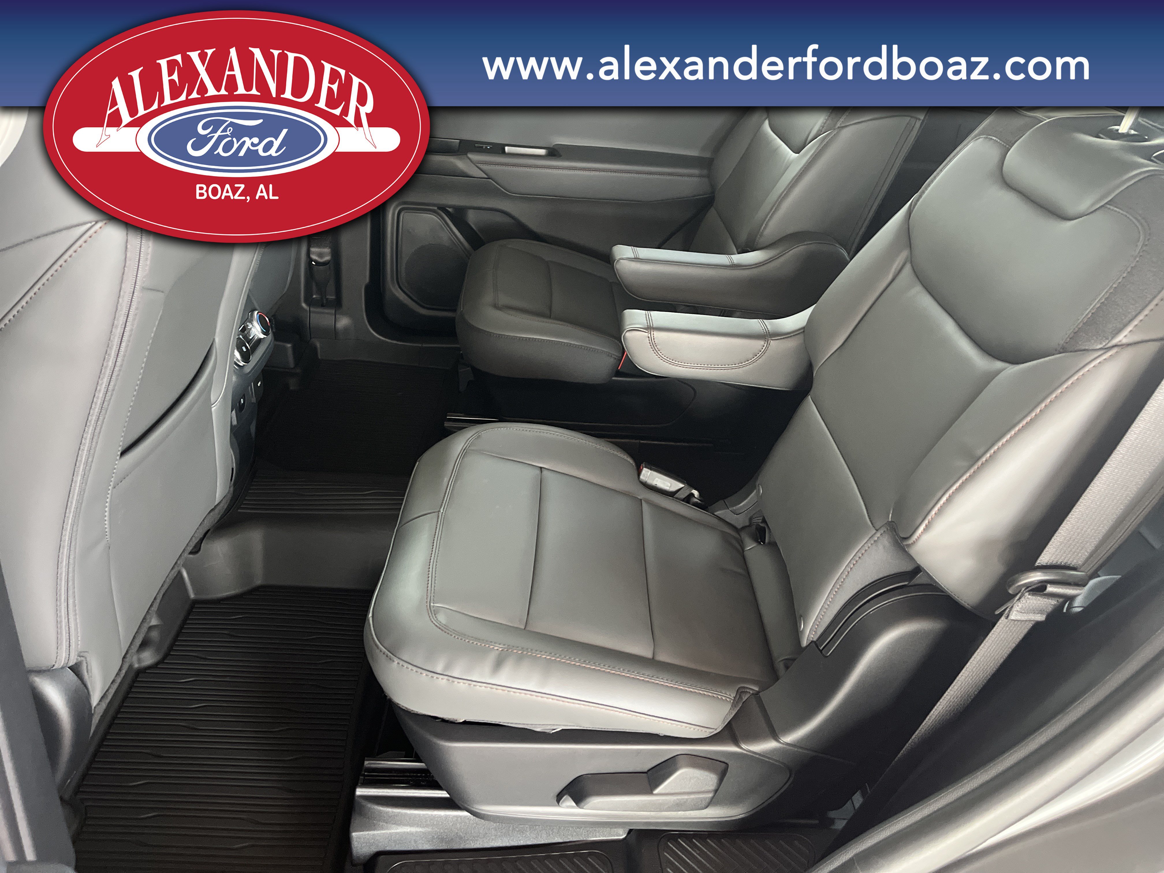 New 2026 Ford Explorer Active w/ Active Comfort Package RWD image 12