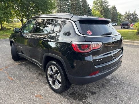 Used 2020 Jeep Compass Limited w/ Luxury Seat Group AWD/4WD image 4