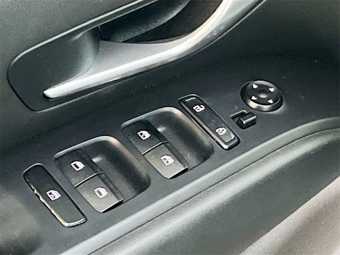 Used 2023 Hyundai Santa Cruz SEL image 17