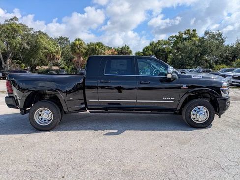 New 2026 RAM 3500 Limited AWD/4WD image 2