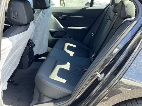 Used 2024 BMW i5 eDrive40i w/ M Sport Package RWD image 21