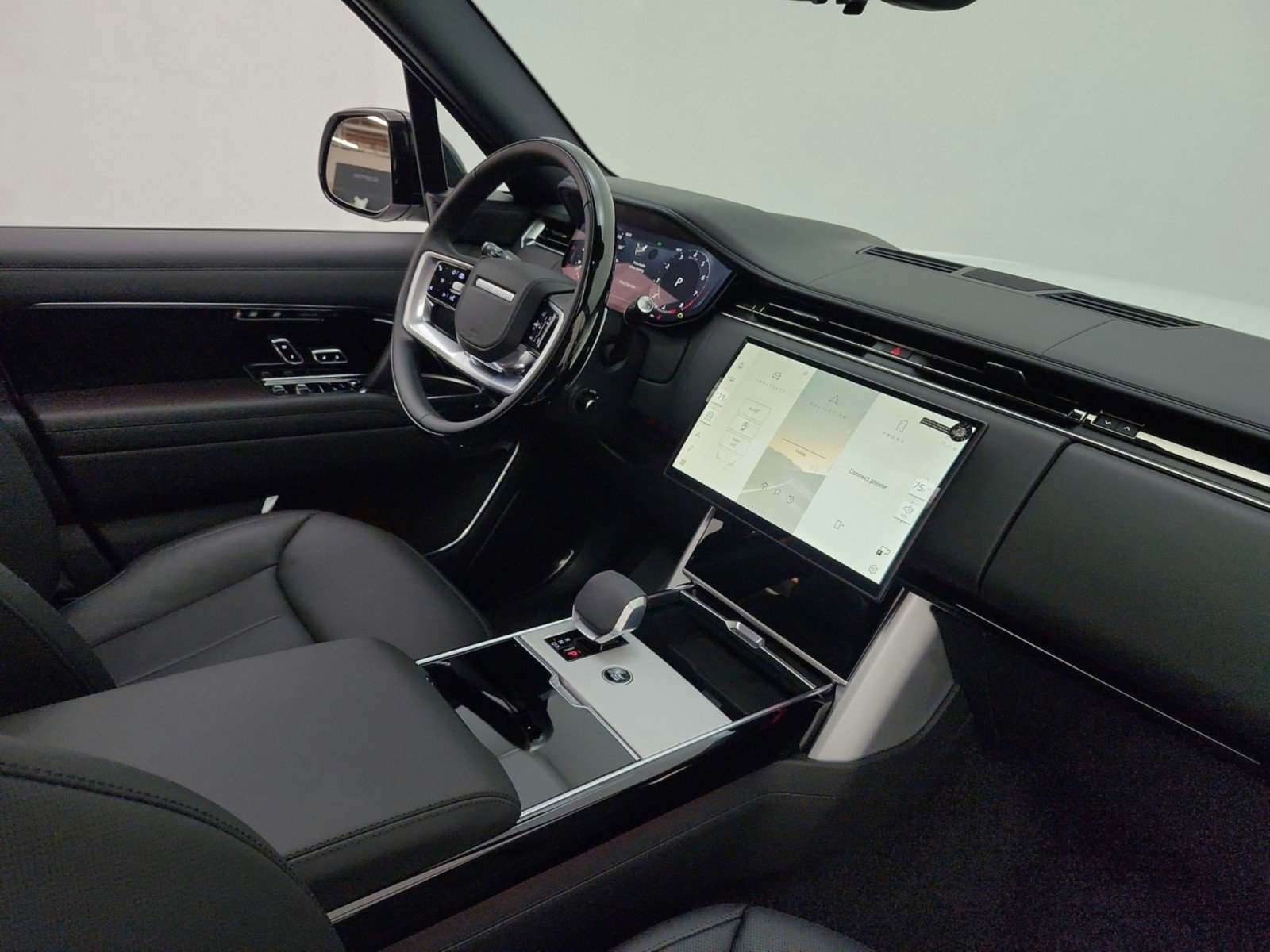 Used 2026 Land Rover Range Rover SE AWD/4WD image 18