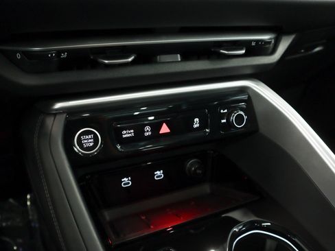 Certified 2025 Audi Q5 Premium w/ Convenience Package image 21