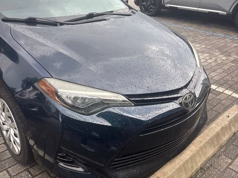 Used 2018 Toyota Corolla LE FWD image 22