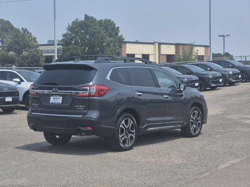 Used 2024 Subaru Ascent Touring AWD/4WD image 5