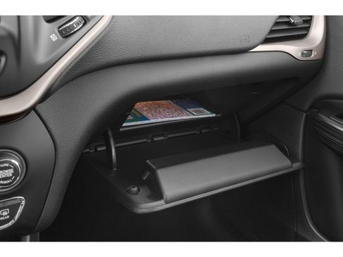 Used 2015 Jeep Cherokee Limited AWD/4WD image 14