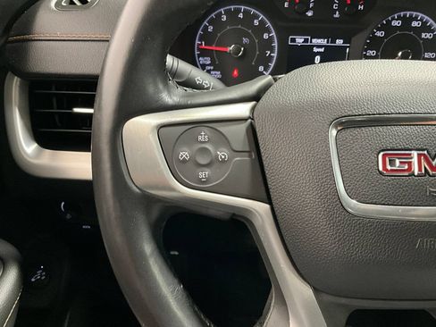 Used 2018 GMC Terrain SLE w/ Driver Convenience Package AWD/4WD image 19