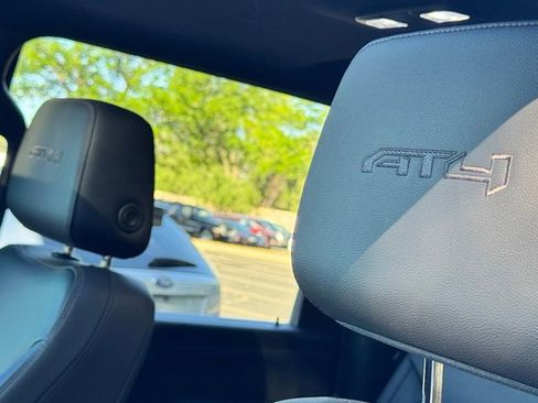 Used 2020 GMC Sierra 2500 AT4 w/ AT4 Premium Package AWD/4WD image 16