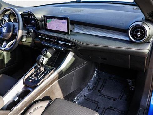 Used 2025 Alfa Romeo Tonale w/ Premium Package image 26