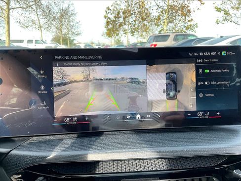 Used 2025 BMW i4 eDrive40 w/ Premium Package image 23