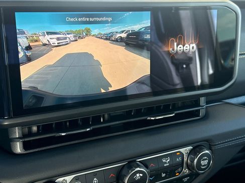 New 2026 Jeep Gladiator Sport AWD/4WD image 26