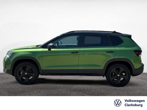 New 2026 Volkswagen Taos SE AWD/4WD image 8