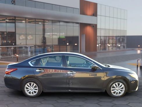 Used 2018 Nissan Altima 2.5 S w/ S Convenience Package image 10