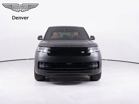 Used 2025 Land Rover Range Rover Long Wheelbase SE AWD/4WD image 4