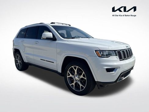 Used 2018 Jeep Grand Cherokee Limited RWD image 1