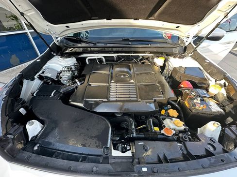 Used 2018 Subaru Outback 3.6R Limited AWD/4WD image 39