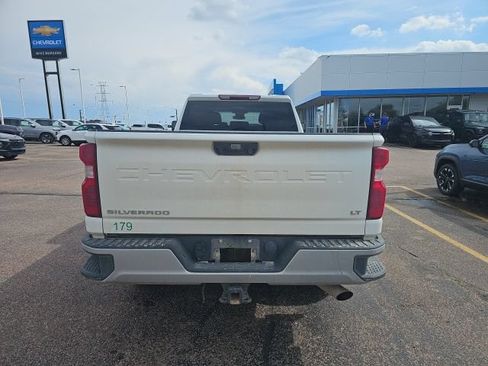 Used 2024 Chevrolet Silverado 2500 LT w/ Convenience Package AWD/4WD image 4
