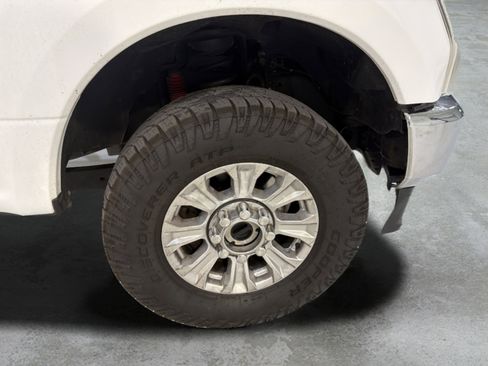 Used 2022 Ford F250 XL w/ STX Appearance Package AWD/4WD image 20
