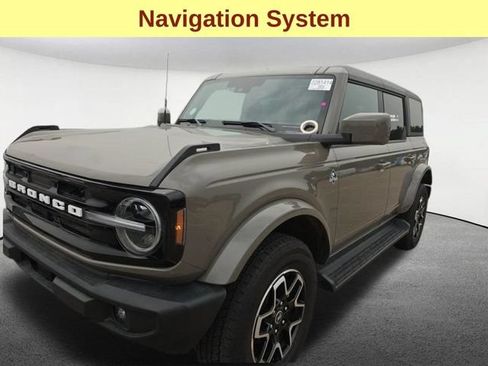 Used 2025 Ford Bronco Outer Banks AWD/4WD image 4