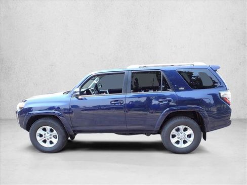 Used 2016 Toyota 4Runner SR5 Premium AWD/4WD image 2
