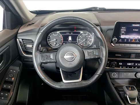 Used 2023 Nissan Rogue SV w/ SV Premium B Package AWD/4WD image 5