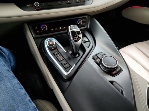 Used 2016 BMW i8 image 17