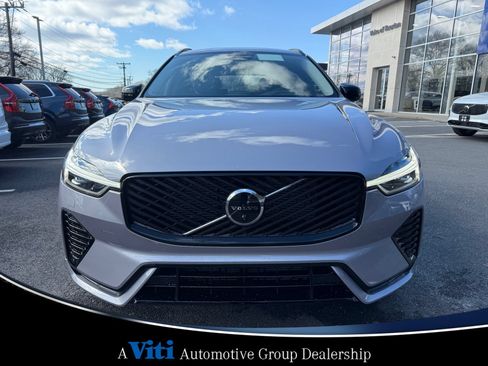 Used 2026 Volvo XC60 B5 Plus w/ Protection Package Premier AWD/4WD image 3