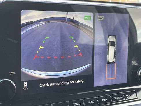 Used 2023 Nissan Rogue Platinum w/ Platinum Premium Package image 26