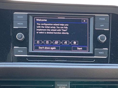 Certified 2024 Volkswagen Jetta Sport image 6