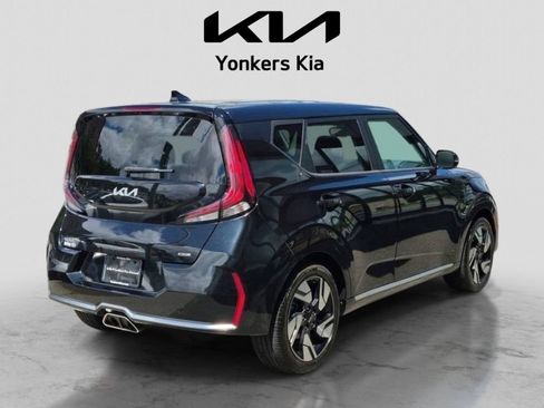 Certified 2023 Kia Soul GT-Line FWD image 6