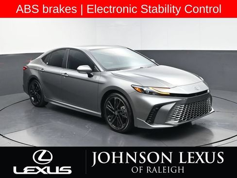 Used 2026 Toyota Camry XSE FWD image 3