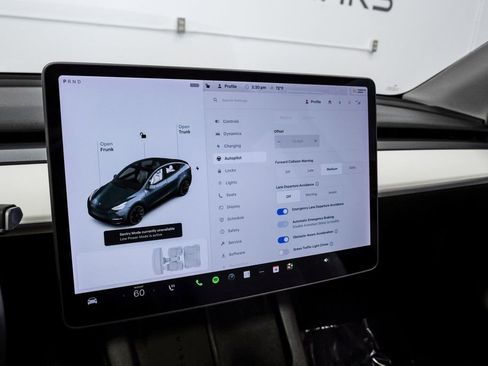 Used 2021 Tesla Model Y Long Range image 28