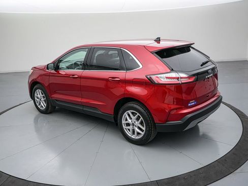 Certified 2024 Ford Edge SEL w/ Convenience Package image 6