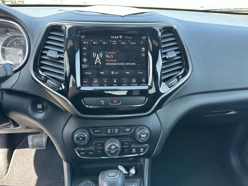 Used 2020 Jeep Cherokee High Altitude AWD/4WD image 13