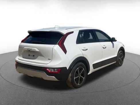 Used 2026 Kia Niro LX FWD image 15