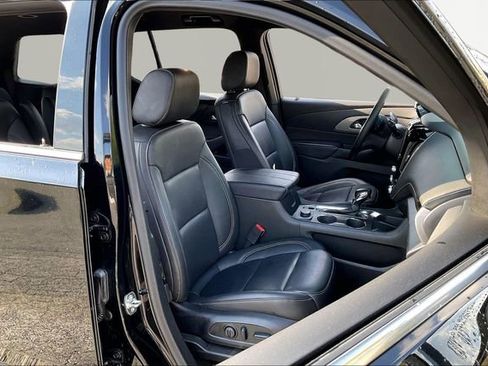 Used 2023 Chevrolet Traverse LT AWD/4WD image 20