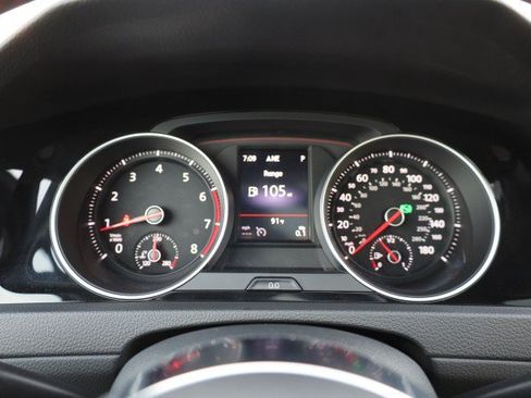 Used 2020 Volkswagen GTI SE FWD image 28