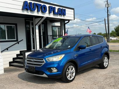 Used 2017 Ford Escape SE