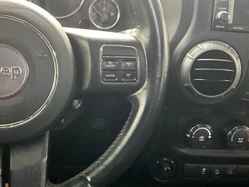 Used 2017 Jeep Wrangler Unlimited Sport AWD/4WD image 17