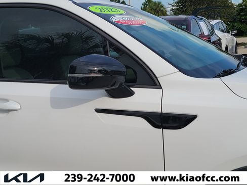Certified 2023 Kia Sorento S FWD image 8